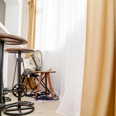 Studio Lounge Apartment *